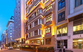 Ferman Hilal Hotel